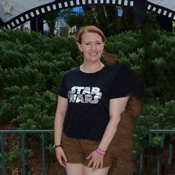 Meet your Posher, Lauren - Picture 1 of 1